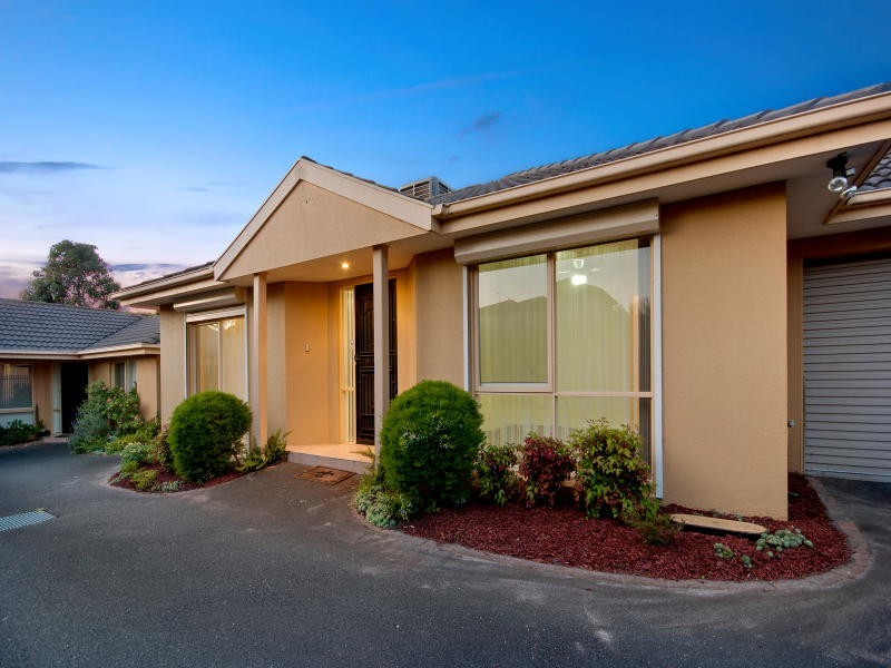 2/63 Screen Street, Frankston VIC 3199