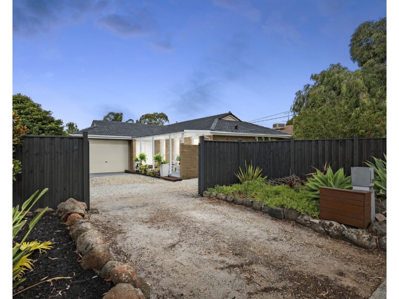 30 Oaklands Crescent, Frankston VIC 3199