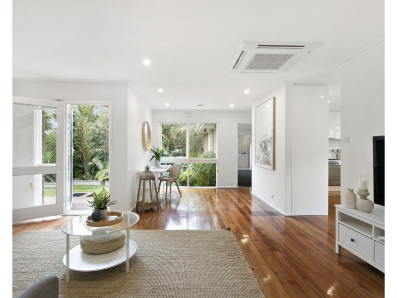 30 Oaklands Crescent, Frankston VIC 3199