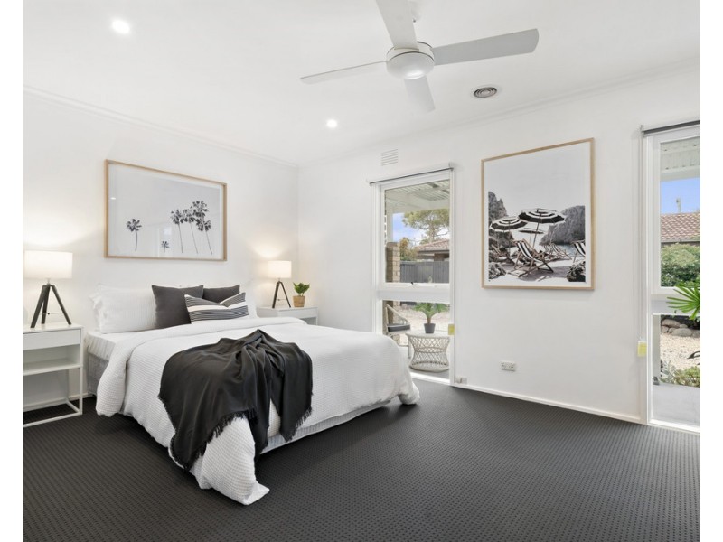 30 Oaklands Crescent, Frankston VIC 3199