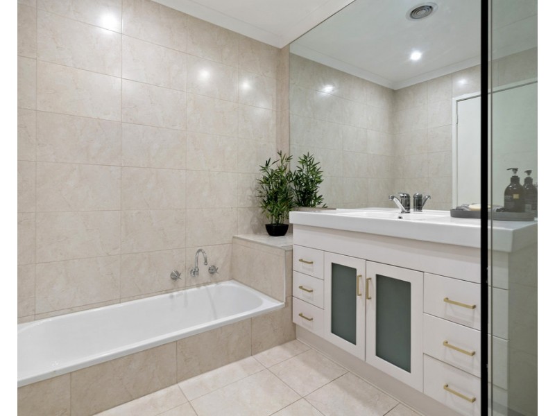 30 Oaklands Crescent, Frankston VIC 3199