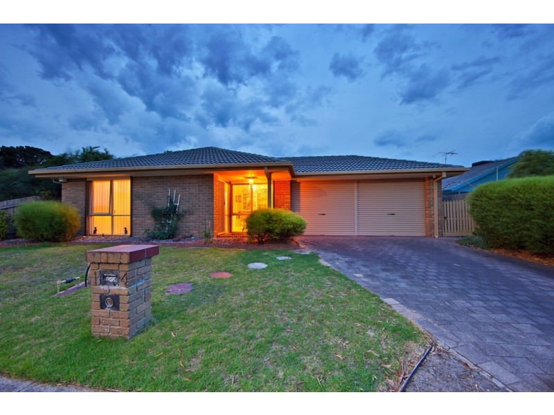 14 Bokissa Drive, Frankston VIC 3199