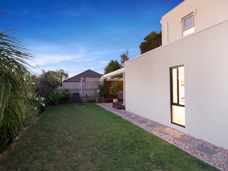 1/109 Canadian Bay Road, Mount Eliza VIC 3930