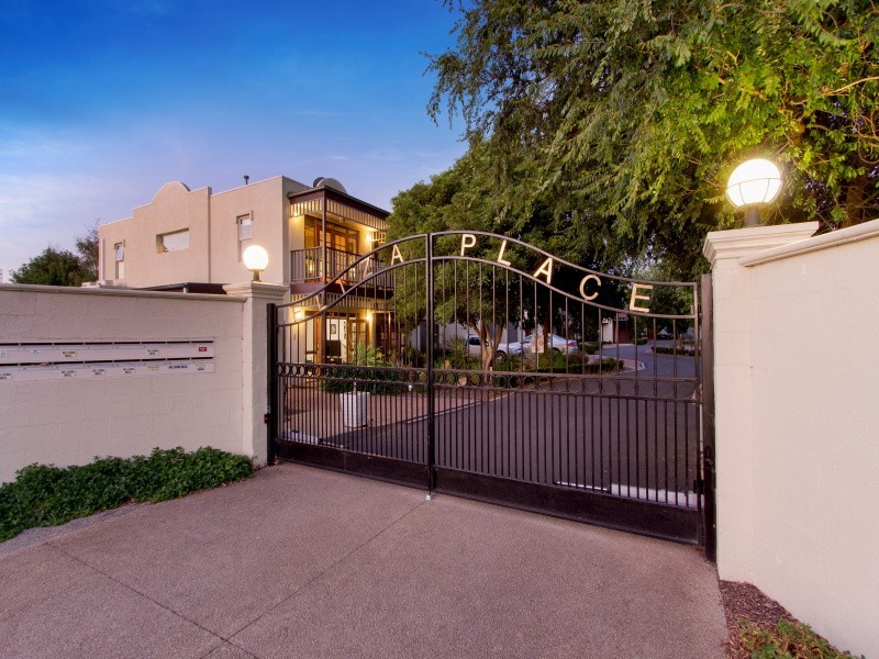 1/109 Canadian Bay Road, Mount Eliza VIC 3930