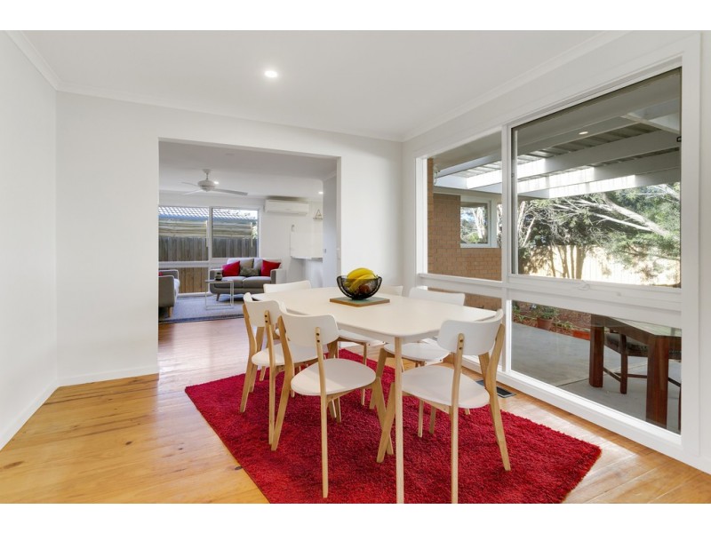 2 Gretel Court, Frankston VIC 3199