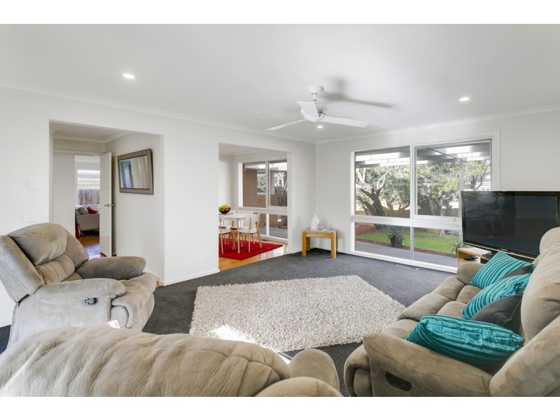 2 Gretel Court, Frankston VIC 3199