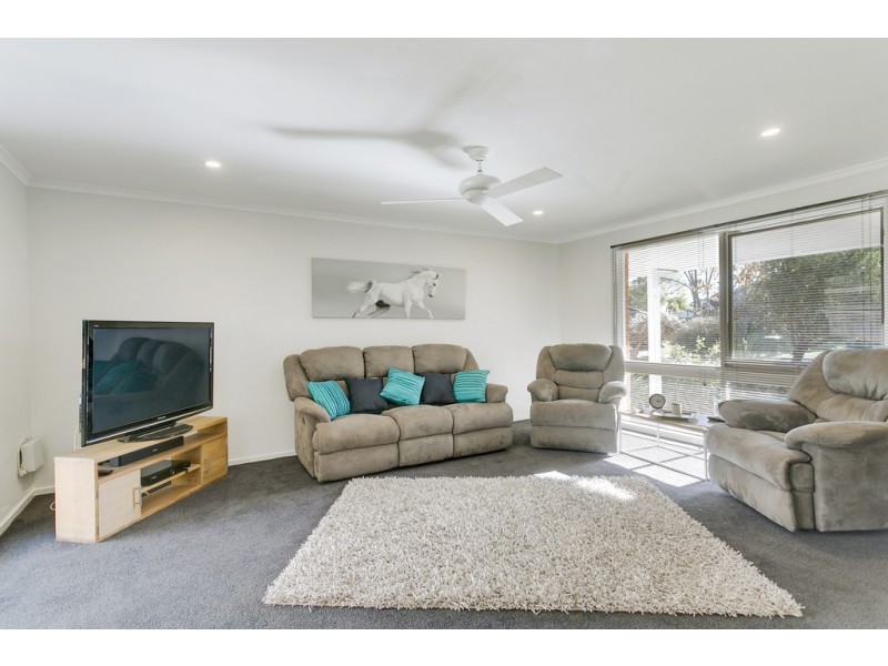 2 Gretel Court, Frankston VIC 3199