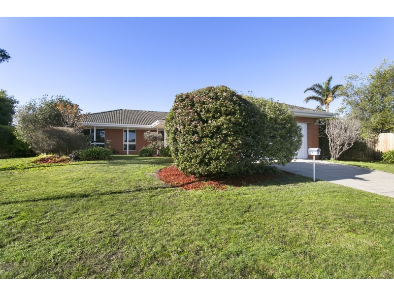 2 Gretel Court, Frankston VIC 3199