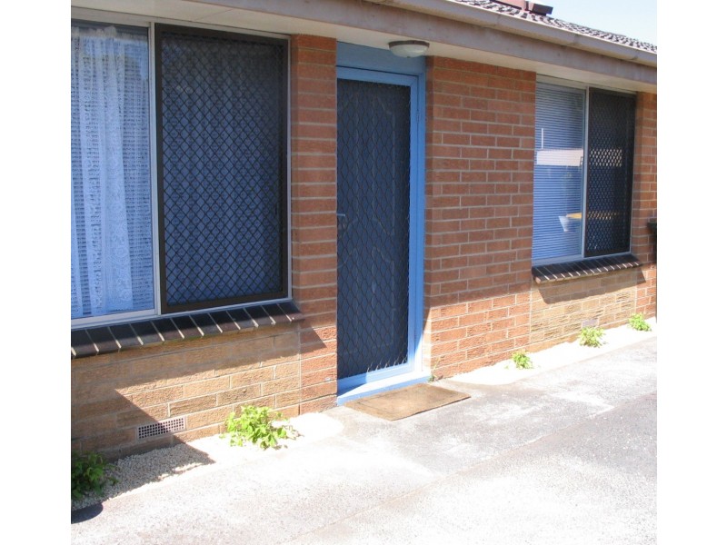 2/8A Carder Avenue, Seaford VIC 3198