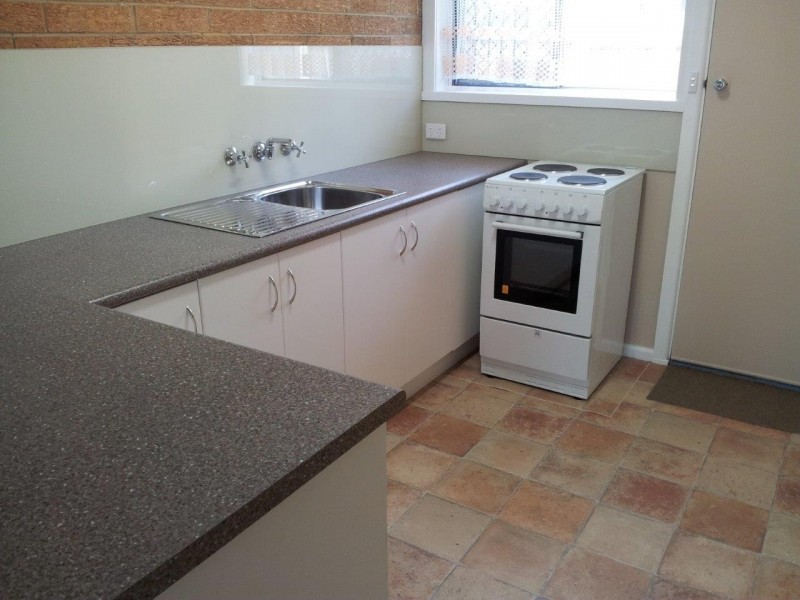 2/8A Carder Avenue, Seaford VIC 3198