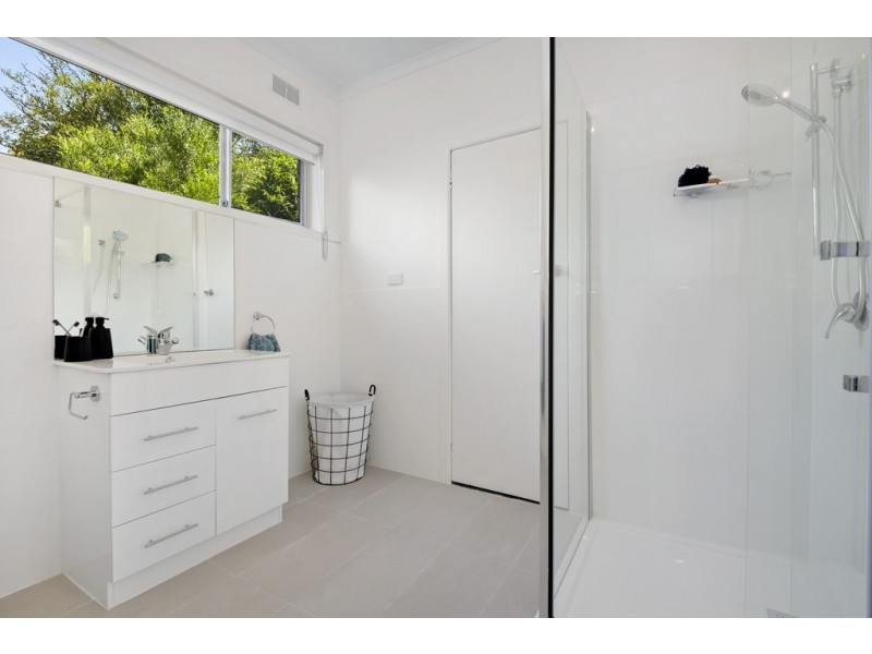 44 Coprosma Avenue, Frankston VIC 3199