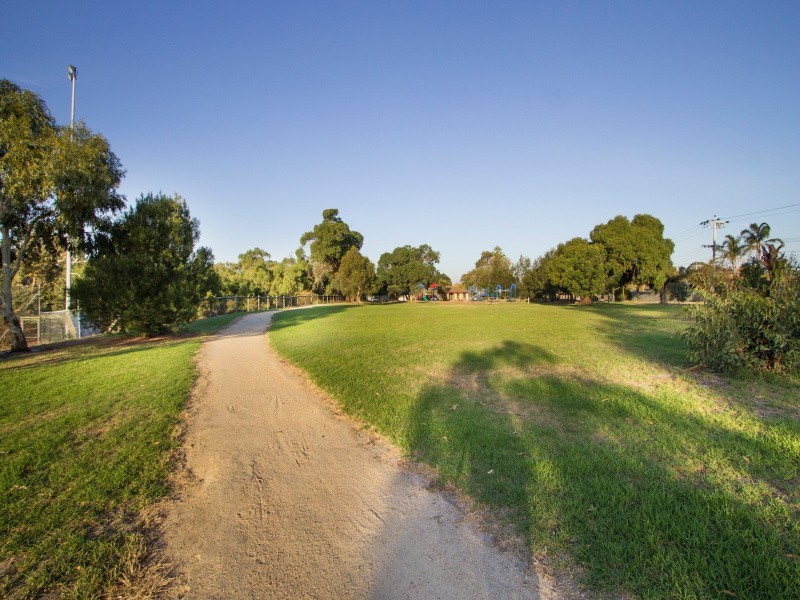 217 Austin Road, Seaford VIC 3198
