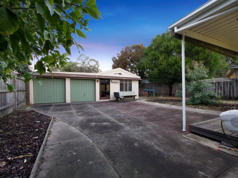 16 Kurong Avenue, Frankston VIC 3199