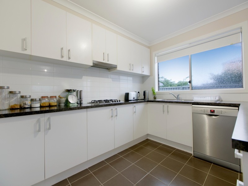 29 Stately Drive, Cranbourne East VIC 3977