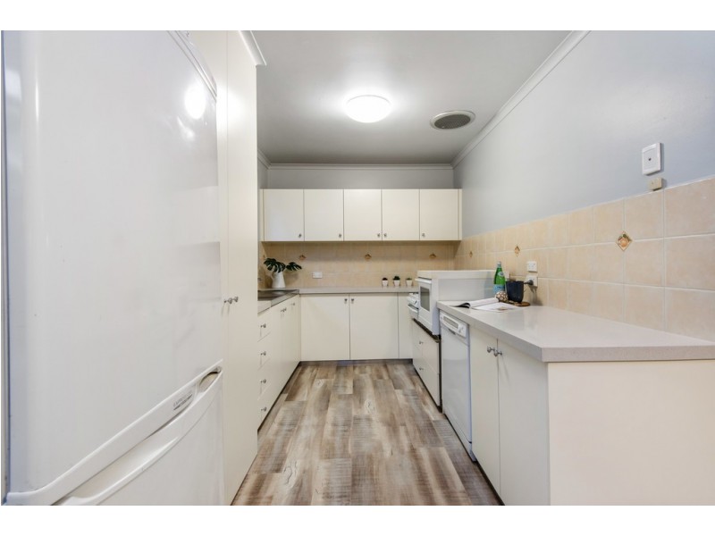 9 Lucerne Crescent, Frankston VIC 3199