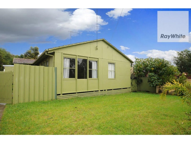 12 Jenkens Street, Frankston North VIC 3200