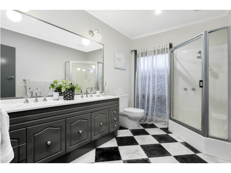 17 Swift Street, Frankston VIC 3199