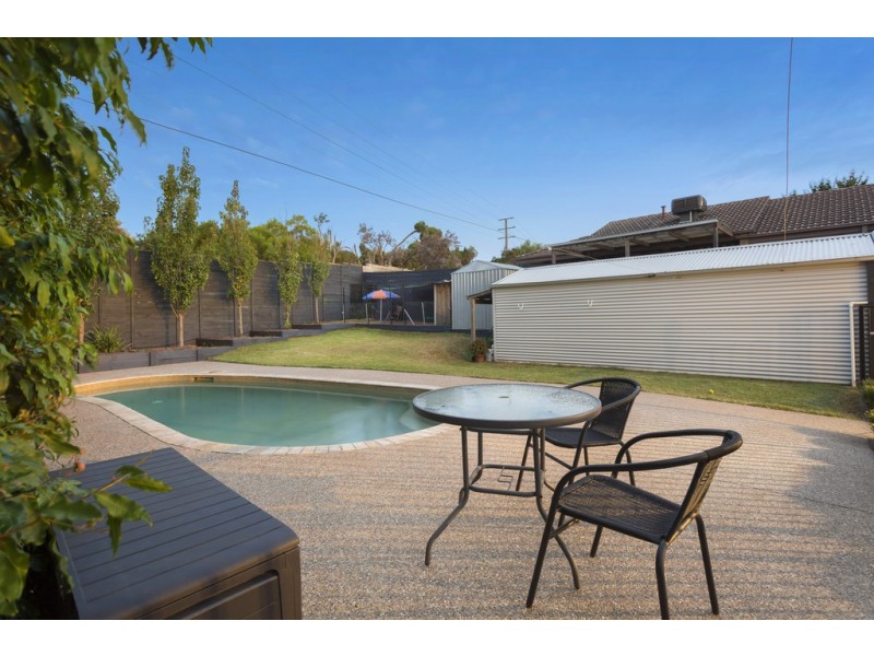 17 Swift Street, Frankston VIC 3199