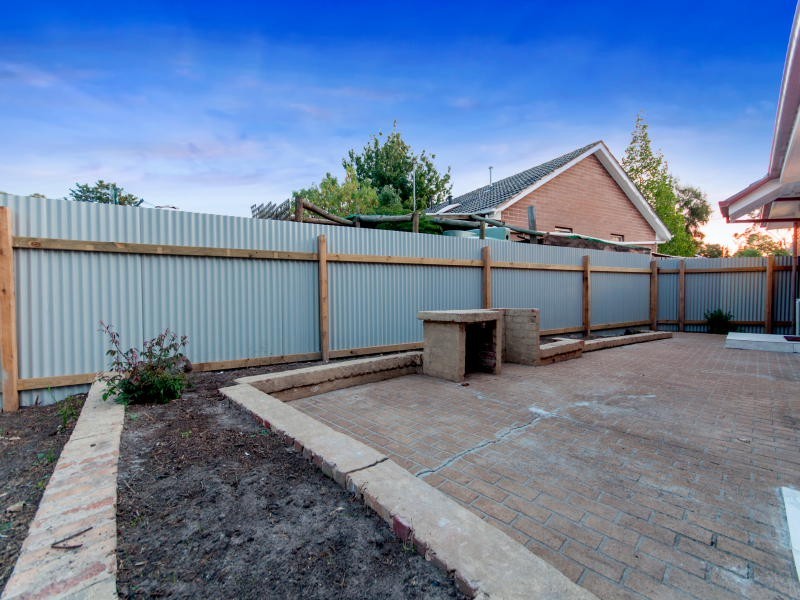 20 Laurina Crescent, Frankston North VIC 3200