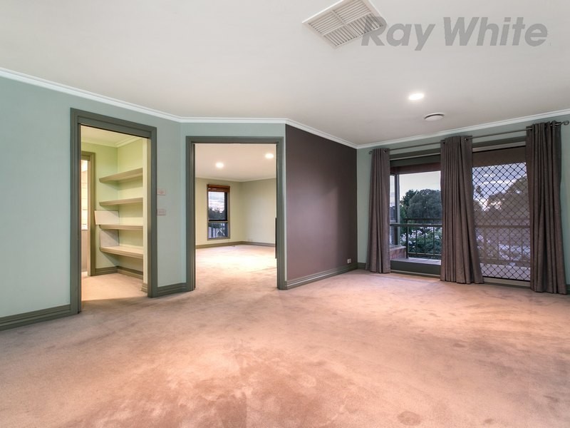 30 Peninsula Crescent, Langwarrin VIC 3910