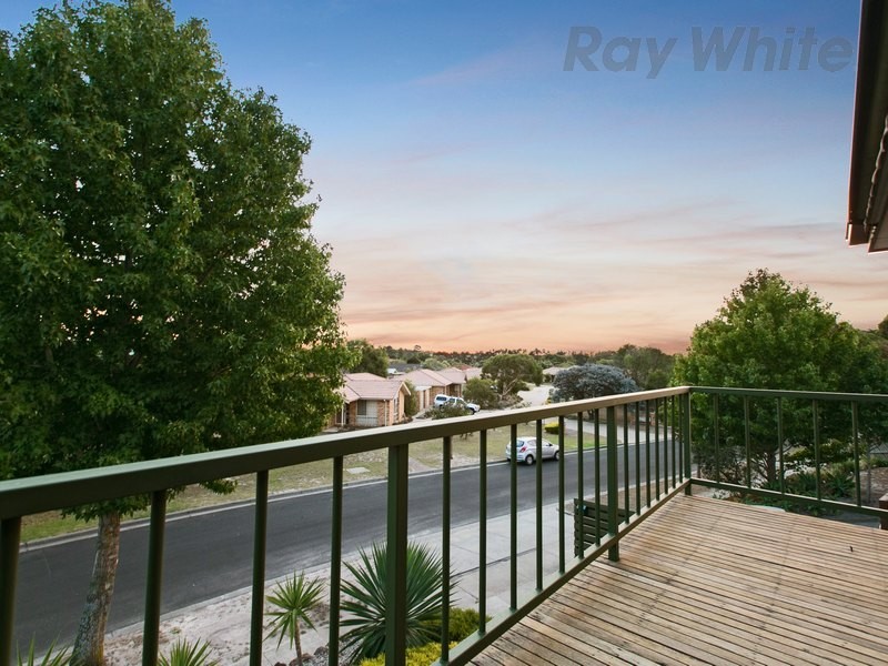30 Peninsula Crescent, Langwarrin VIC 3910