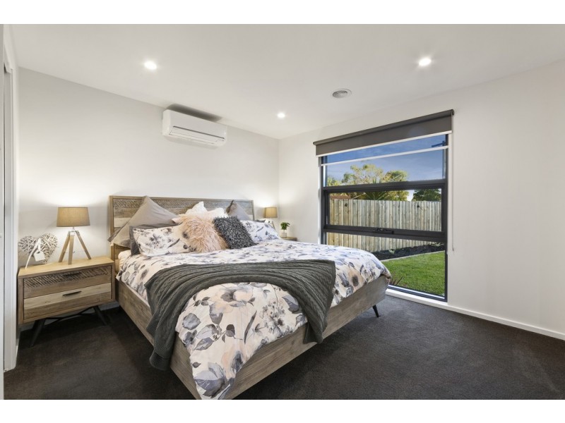 4 Naomi Court, Frankston VIC 3199