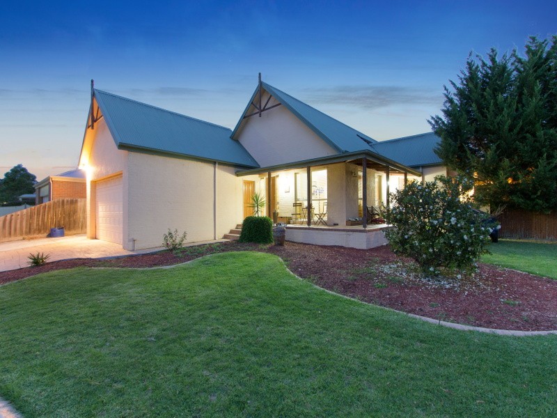 13 Eliza Place, Somerville VIC 3912