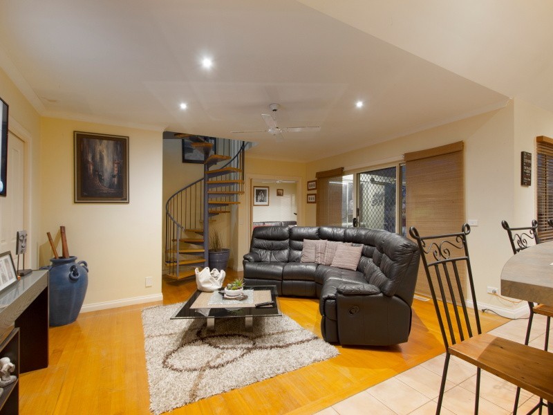13 Eliza Place, Somerville VIC 3912