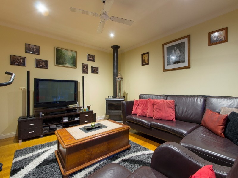13 Eliza Place, Somerville VIC 3912