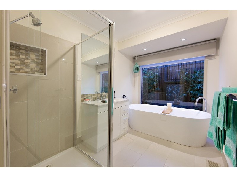 4 Turnberry Court, Frankston VIC 3199