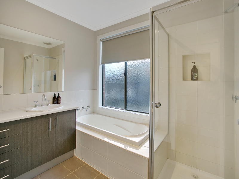 44 Melaleuca Drive, Hastings VIC 3915