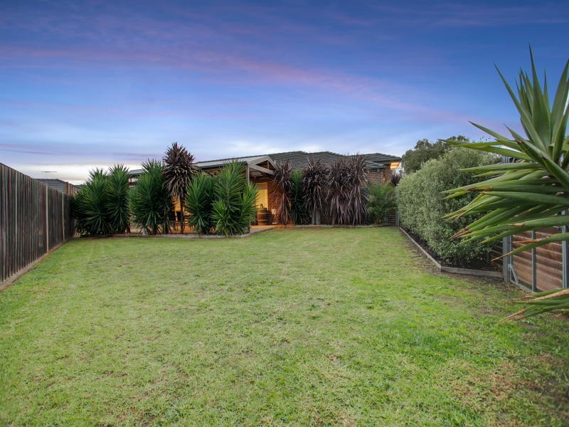 44 Melaleuca Drive, Hastings VIC 3915