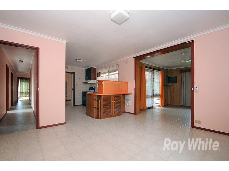 5 Abor Court, Frankston VIC 3199