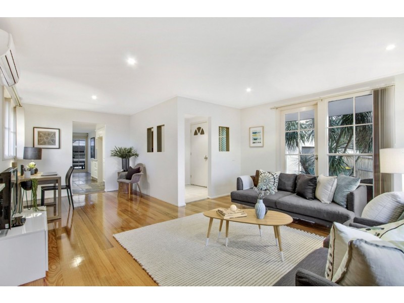 6 Hilton Court, Frankston VIC 3199