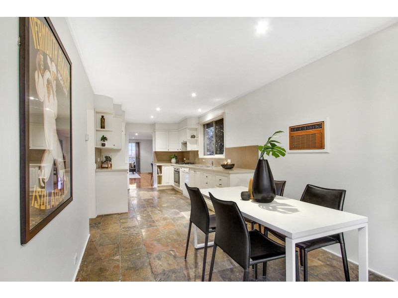 6 Hilton Court, Frankston VIC 3199