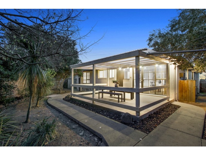 6 Hilton Court, Frankston VIC 3199