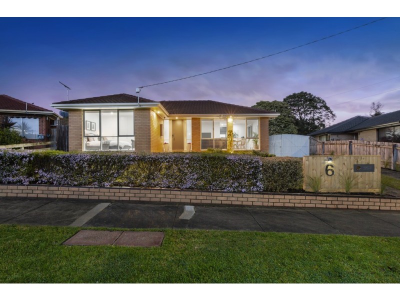 6 Escabon Grove, Frankston VIC 3199