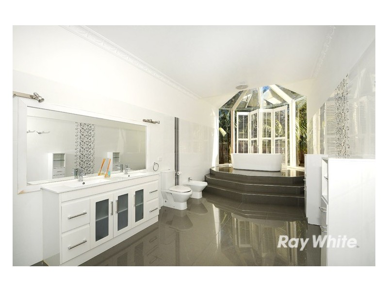 8-10 Kensington Avenue, Frankston South VIC 3199