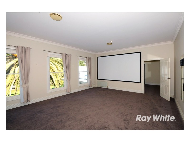 8-10 Kensington Avenue, Frankston South VIC 3199