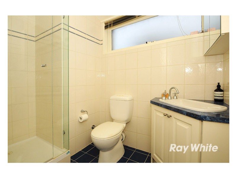 1 Carnoustie Court, Frankston VIC 3199