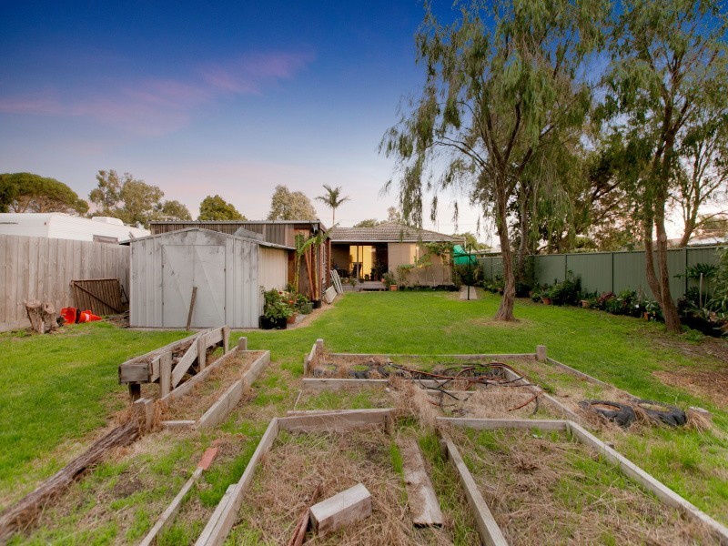 6 Elliott Street, Seaford VIC 3198