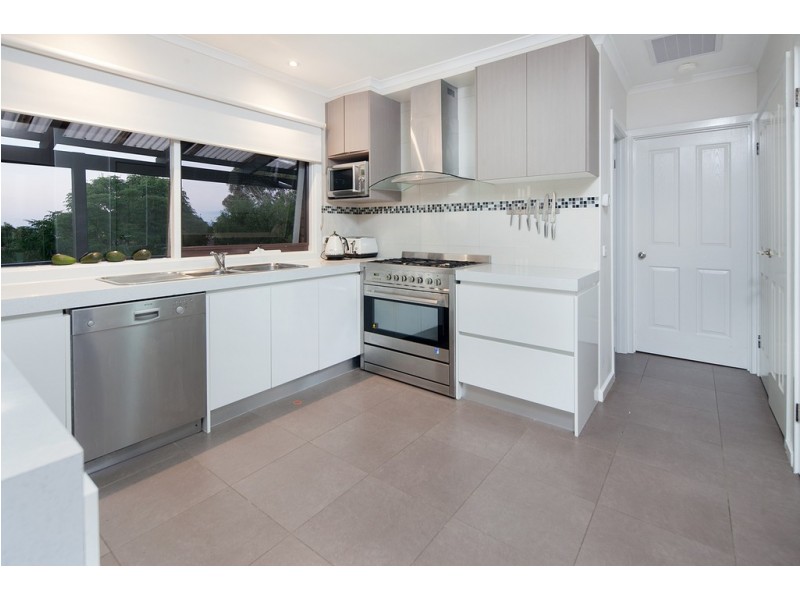 26 Olearia Crescent, Langwarrin VIC 3910