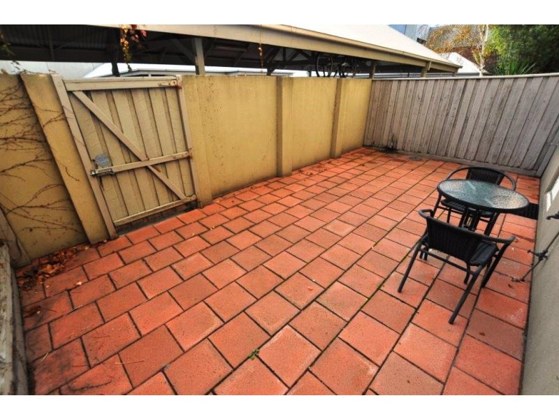 REF 24402/114 Dodds Street, Southbank VIC 3006