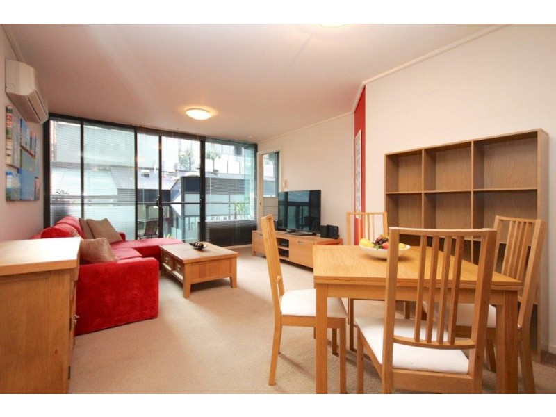 REF 24403/100 Kavanagh Street, Southbank VIC 3006