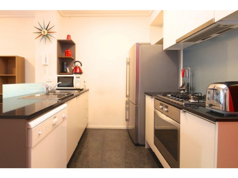 REF 24403/100 Kavanagh Street, Southbank VIC 3006