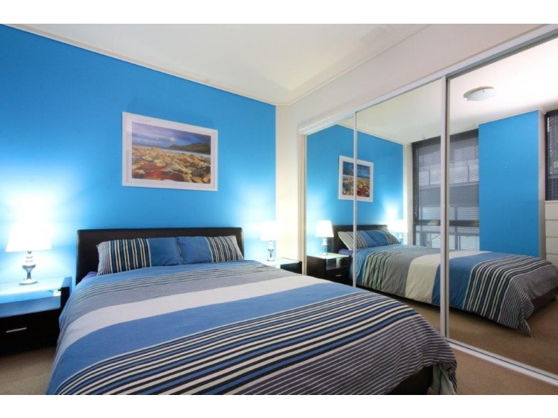 REF 24403/100 Kavanagh Street, Southbank VIC 3006