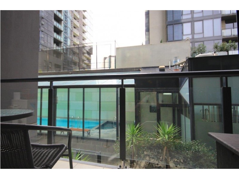 REF 24403/100 Kavanagh Street, Southbank VIC 3006