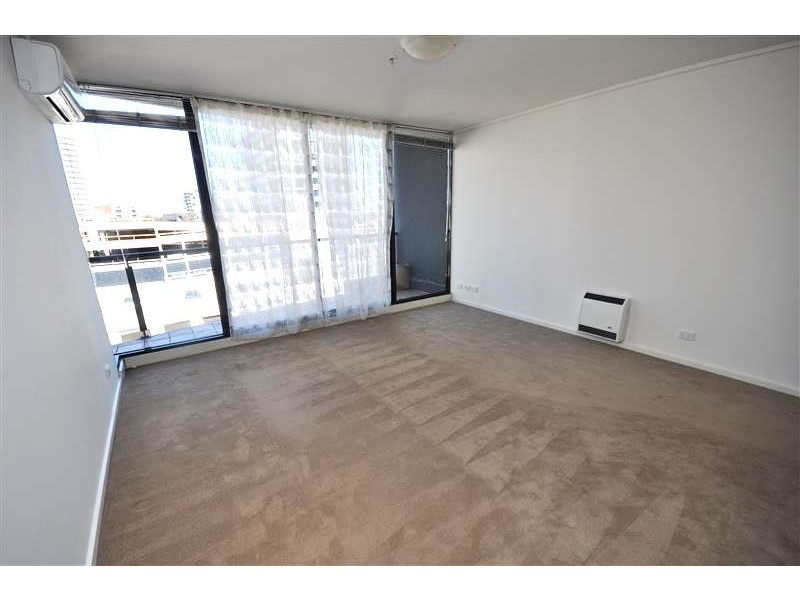 REF 24423/28 Bank Street, South Melbourne VIC 3205