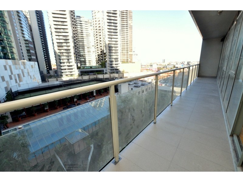 REF 24429/83 Queensbridge Street, Southbank VIC 3006