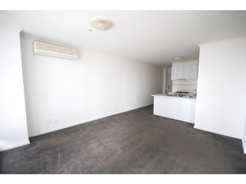 REF 24442/79 Whiteman Street, Southbank VIC 3006
